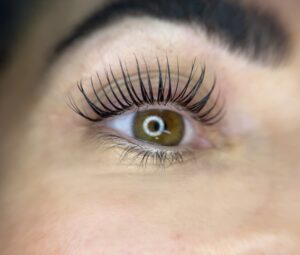 Korean lash lift and lashes lifting London Winks Beauty